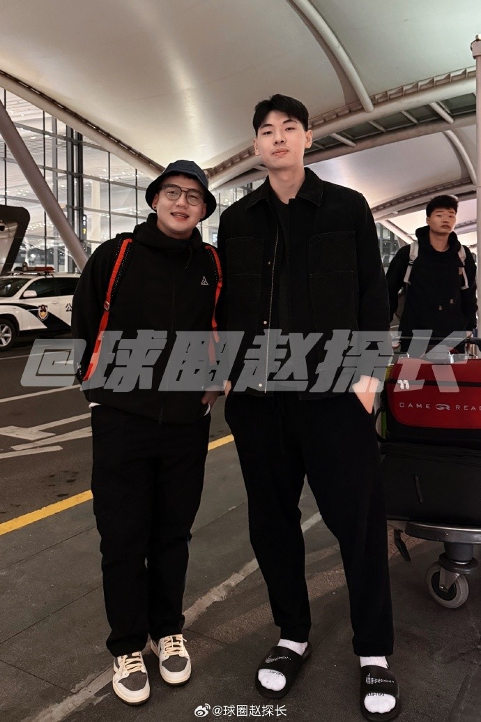 加油!探長(cháng):崔永熙將在今晚啟程飛往美國 開(kāi)啟又一段康復訓練